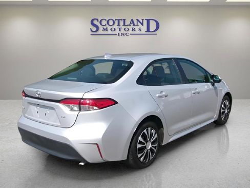 Used 2024 Toyota Corolla LE image 6