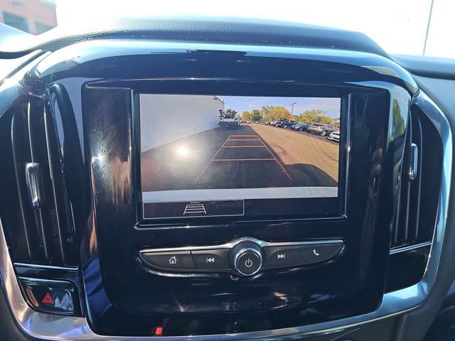 Used 2023 Chevrolet Traverse LT FWD image 16