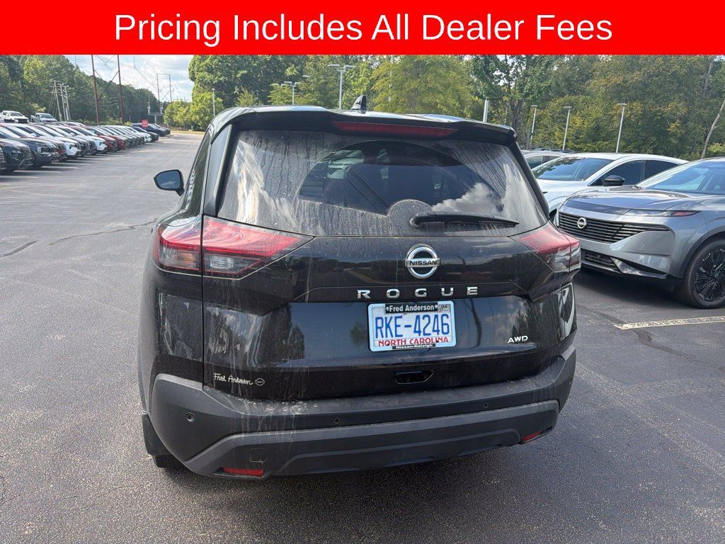 Used 2021 Nissan Rogue S AWD/4WD image 3