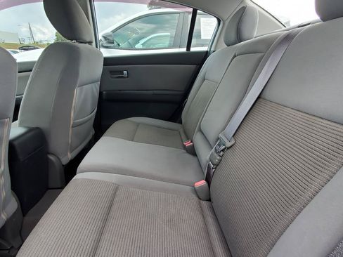 Used 2010 Nissan Sentra 2.0 SR FWD image 5