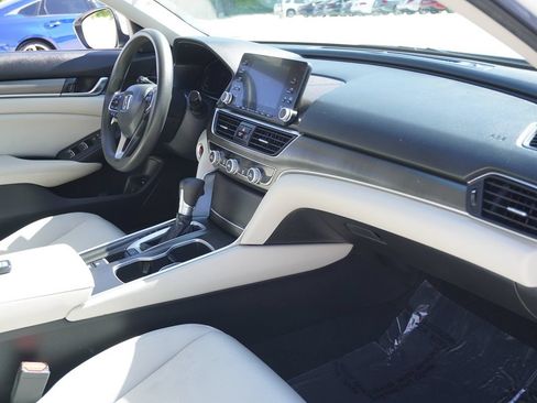 Used 2020 Honda Accord LX image 12