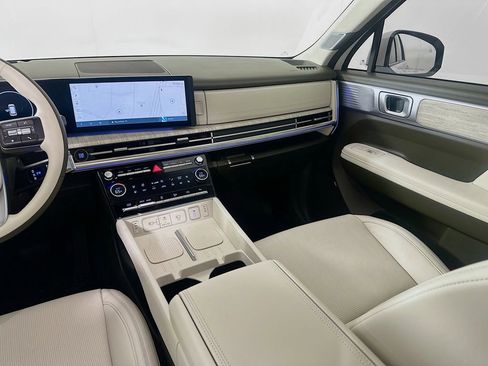 Certified 2025 Hyundai Santa Fe Calligraphy image 24