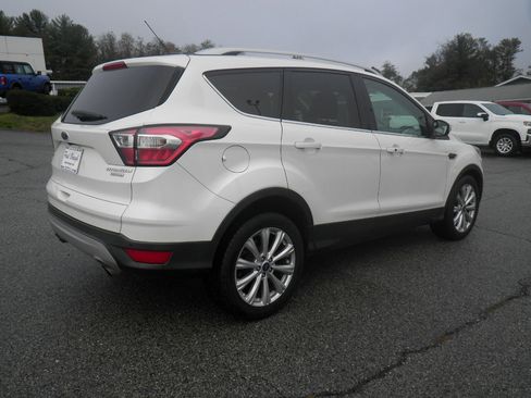 Used 2017 Ford Escape Titanium image 7