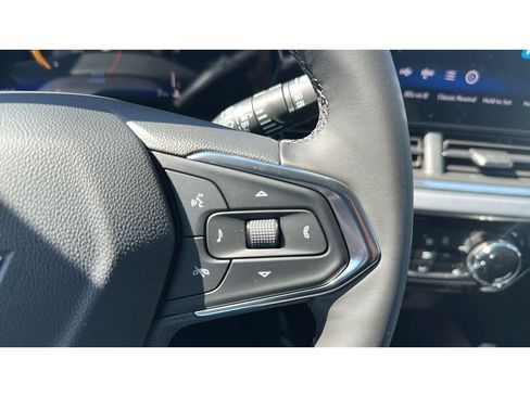 New 2026 Chevrolet Trax LT w/ Driver Confidence Package FWD image 23
