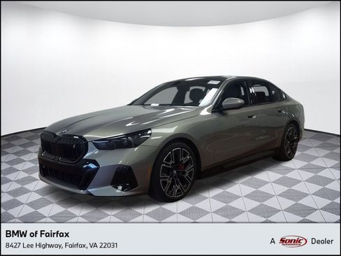 Used 2025 BMW i5 xDrive40 image 1