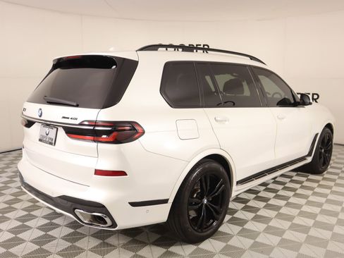 Used 2024 BMW X7 xDrive40i w/ Executive Package image 23