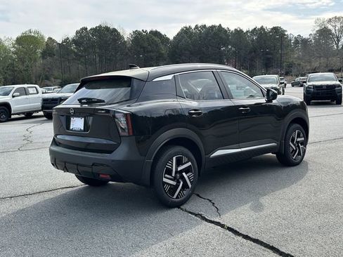 New 2026 Nissan Kicks SV FWD image 9