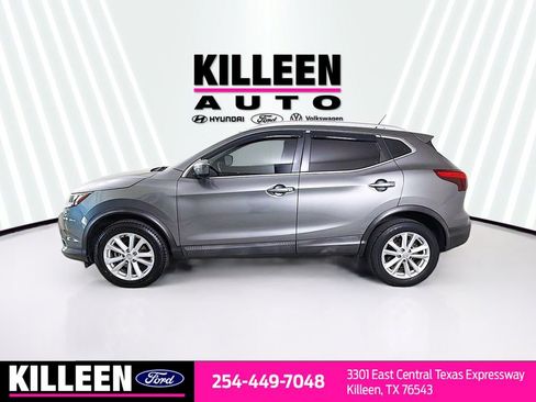 Used 2018 Nissan Rogue Sport SV w/ SV All-Weather Package image 4