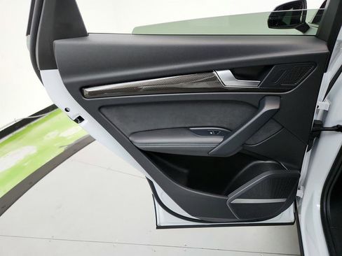 Used 2023 Audi SQ5 Prestige image 27