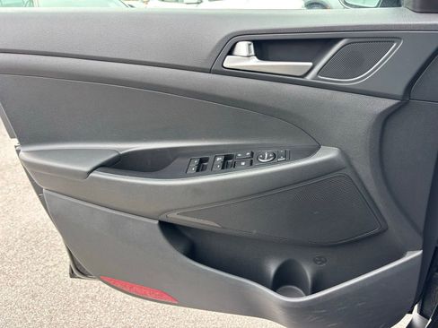 Used 2019 Hyundai Tucson SE w/ Cargo Package FWD image 11