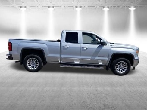 Used 2015 GMC Sierra 1500 SLE w/ SLE Value Package AWD/4WD image 5