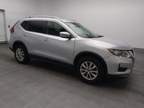 Used 2018 Nissan Rogue SV AWD/4WD image 11
