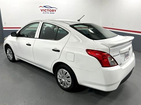 Used 2019 Nissan Versa S Plus image 3