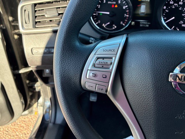Used 2014 Nissan Rogue SV AWD/4WD image 19