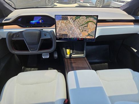 Used 2023 Tesla Model X AWD/4WD image 17
