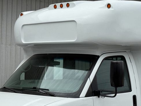 Used 2014 Chevrolet Express 3500 w/ Shuttle Bus Package image 54