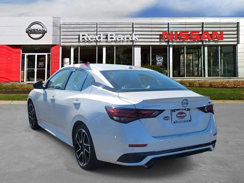 Used 2024 Nissan Sentra SR w/ SR Premium Package FWD image 6