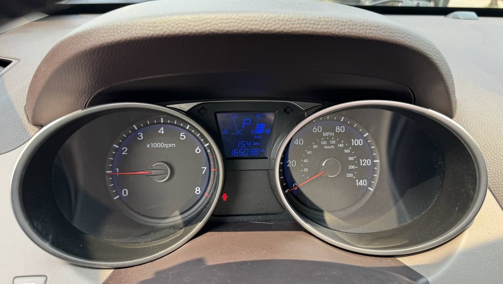 Used 2011 Hyundai Tucson 2WD image 15