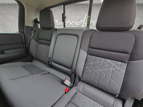New 2026 Nissan Frontier SV w/ SV Convenience Package AWD/4WD image 22