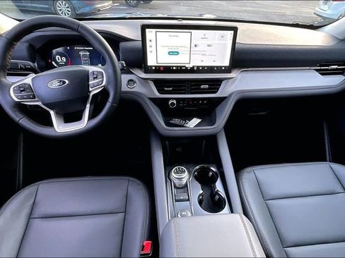 New 2026 Ford Explorer Active w/ Active Comfort Package image 5