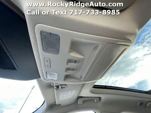 Used 2021 Ford Escape SEL w/ Technology Package image 12