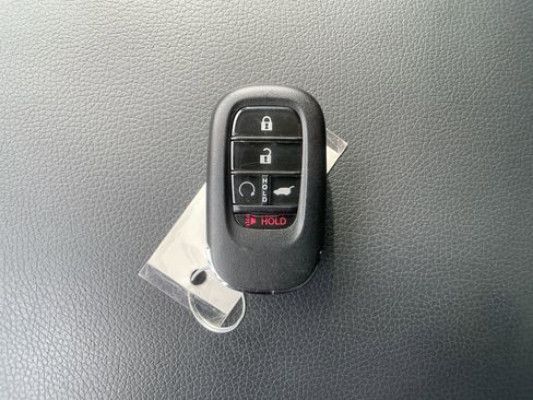 Used 2023 Honda Pilot Elite image 32