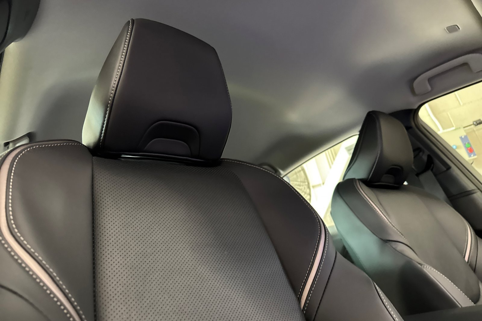 New 2027 Toyota Prius XLE FWD image 18