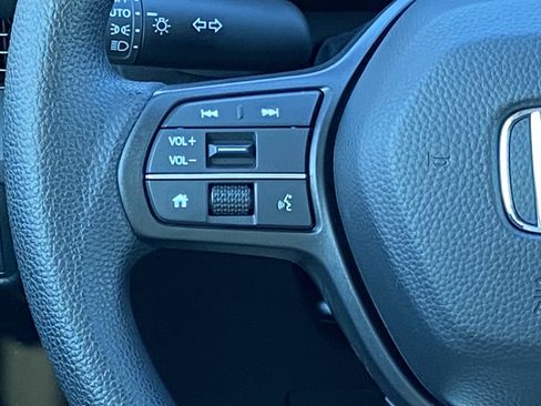 Used 2026 Honda CR-V EX image 17