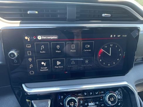 New 2026 GMC Sierra 2500 Denali w/ Technology Package AWD/4WD image 9