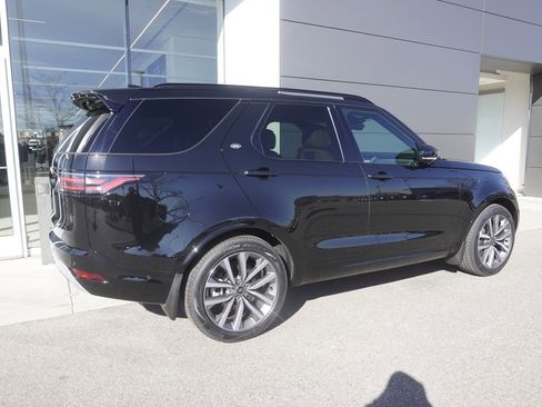 New 2026 Land Rover Discovery Limited Edition image 4