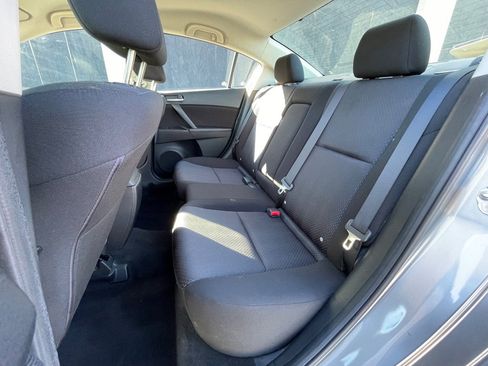 Used 2010 MAZDA MAZDA3 i Touring image 28