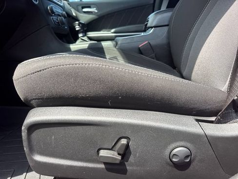 Used 2022 Dodge Charger SXT RWD image 14