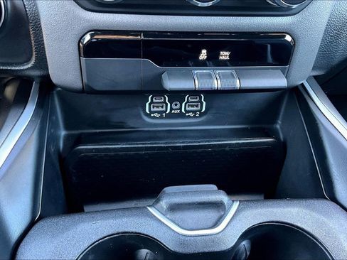 Used 2021 RAM 1500 Big Horn image 18