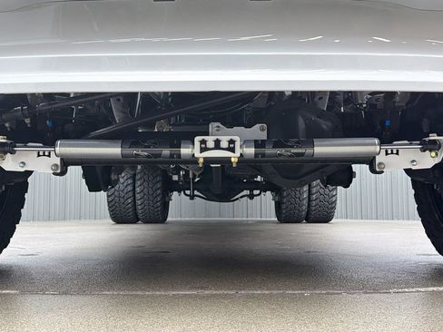 Used 2025 Ford F450 Platinum w/ Camper Package image 15