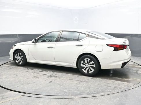 Used 2021 Nissan Altima 2.5 S image 4