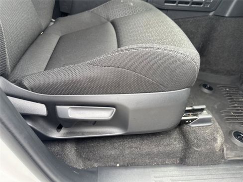 Used 2025 Toyota 4Runner SR5 RWD image 36