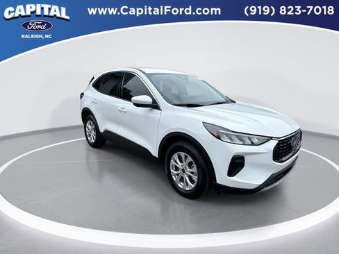Certified 2023 Ford Escape Active w/ Tech Pack #2 image 2