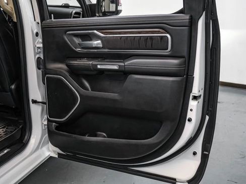 Used 2020 RAM 1500 Laramie AWD/4WD image 46