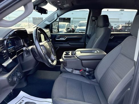 Used 2024 Chevrolet Silverado 2500 LT w/ Convenience Package image 22