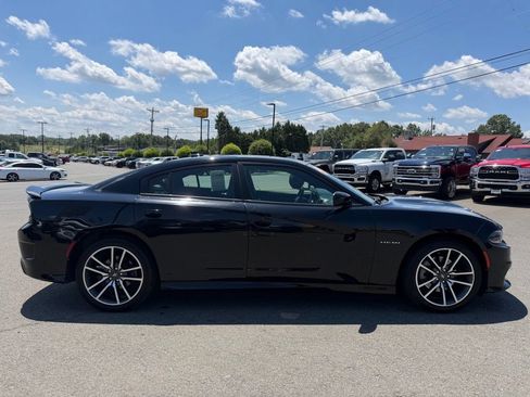 Used 2021 Dodge Charger R/T w/ Plus Group RWD image 2