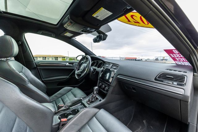 Used 2021 Volkswagen GTI SE FWD image 18