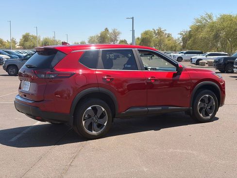 Certified 2024 Nissan Rogue SV FWD image 4