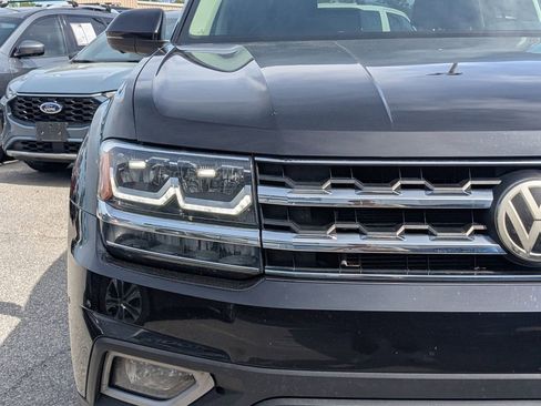 Used 2019 Volkswagen Atlas SEL Premium image 8