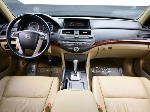 Used 2011 Honda Accord EX-L image 16