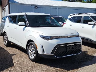 Used 2025 Kia Soul LX w/ LX Technology Package