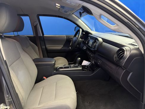 Used 2018 Toyota Tacoma SR w/ SR Convenience Package AWD/4WD image 23
