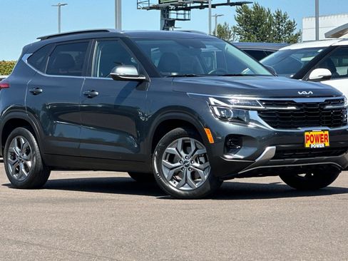 Used 2024 Kia Seltos S AWD/4WD image 2