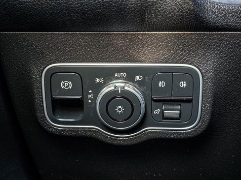 New 2026 Mercedes-Benz GLB 250 4MATIC image 26