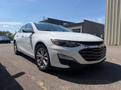 Used 2023 Chevrolet Malibu LT FWD image 1
