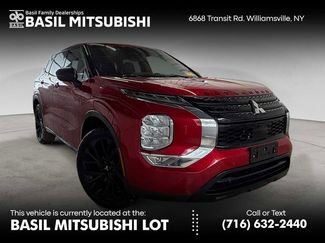 Used 2024 Mitsubishi Outlander SE Black Edition video 1